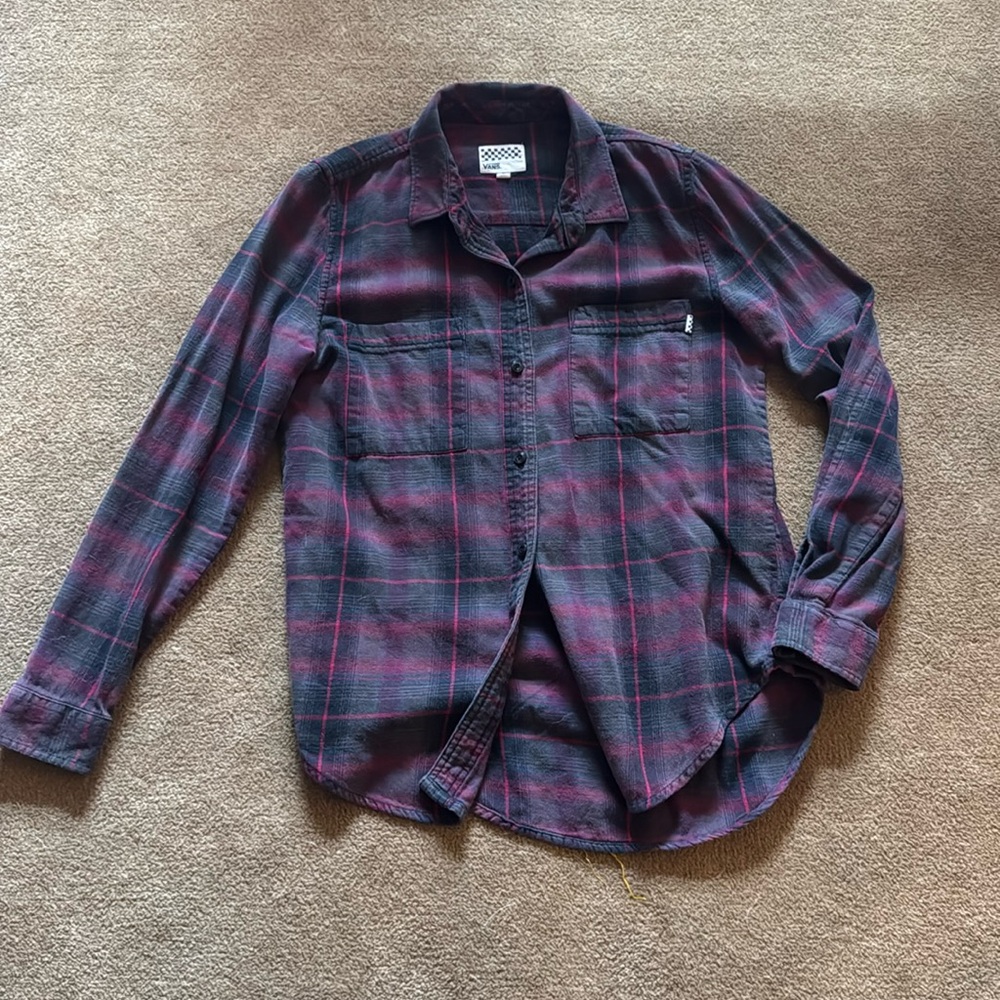 Van’s flannel button up | medium